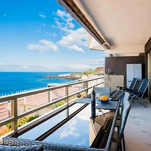 https://casa-nelka.tenerifehoteles.net